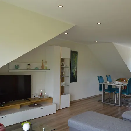 Modern Holiday In With Balcony Σπίτι διακοπών Heimbach